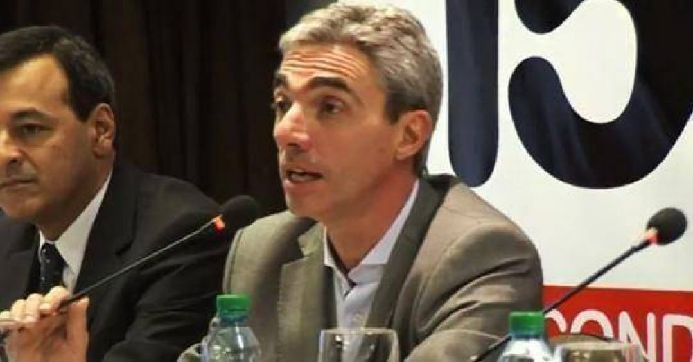 Meoni: �Es triste lo que le est�n haciendo al radicalismo�