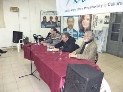 Se realiz� una charla debate sobre la profundizaci�n del rol del Estado