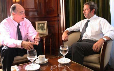 Cobos se reuni� con el Defensor del Pueblo