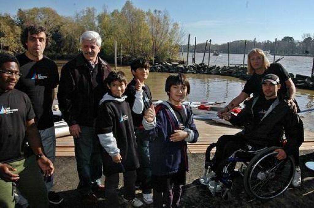 Luis Andreotti inaugur� la Escuela Municipal de Remo y Canotaje