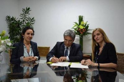 Poggi suscribi� una declaraci�n en R�o