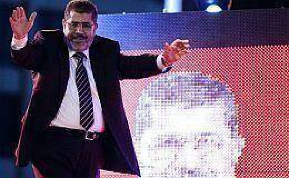 Egipto: el islamita Mursi venci� a exministro de Mubarak y es el nuevo presidente