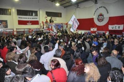 El Radicalismo realiza hoy el acto central en R�o Grande por sus 121 a�os