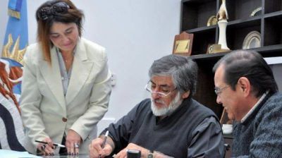 C�rdoba compr� los camiones en concesionaria de Comodoro