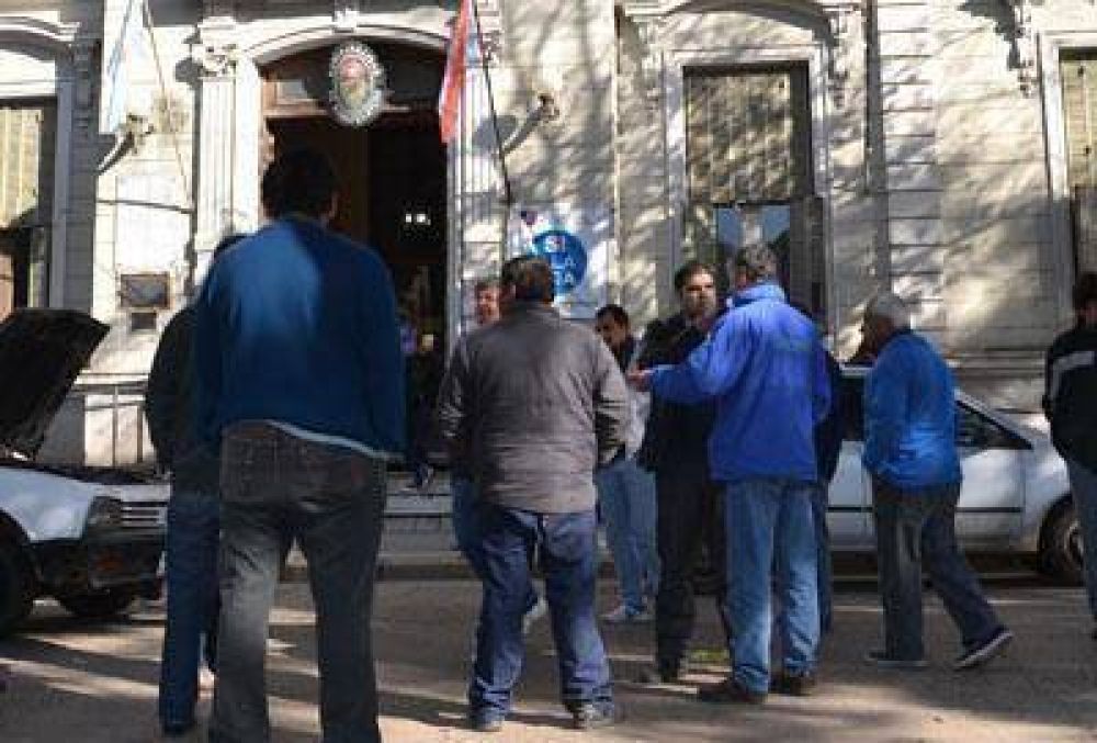  El HCD vuelve hoy a recibir a los remiseros