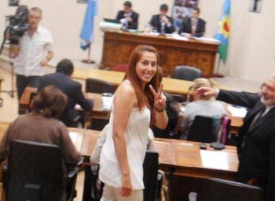 Creen que Bustos minti� en una declaraci�n y podr�an acusarla de falso testimonio