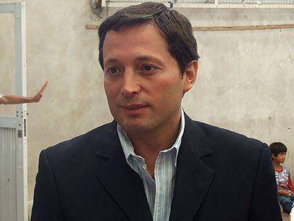 Gray advirti� que �se mezclaron cuestiones pol�ticas� en la audiencia p�blica.
