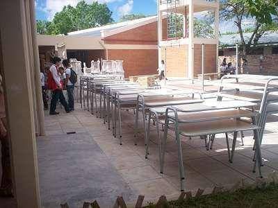Varias escuelas contin�an con serios problemas de infraestructura.