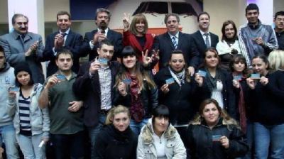 Presentaron un Seguro de Salud para m�s de 800 estudiantes de la UPE