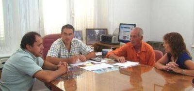 Viaje del Intendente a Capital y  reasfaltado del acceso a O`Higgins.