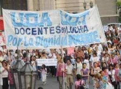 Seg�n UDT, no puede comenzar el ciclo lectivo