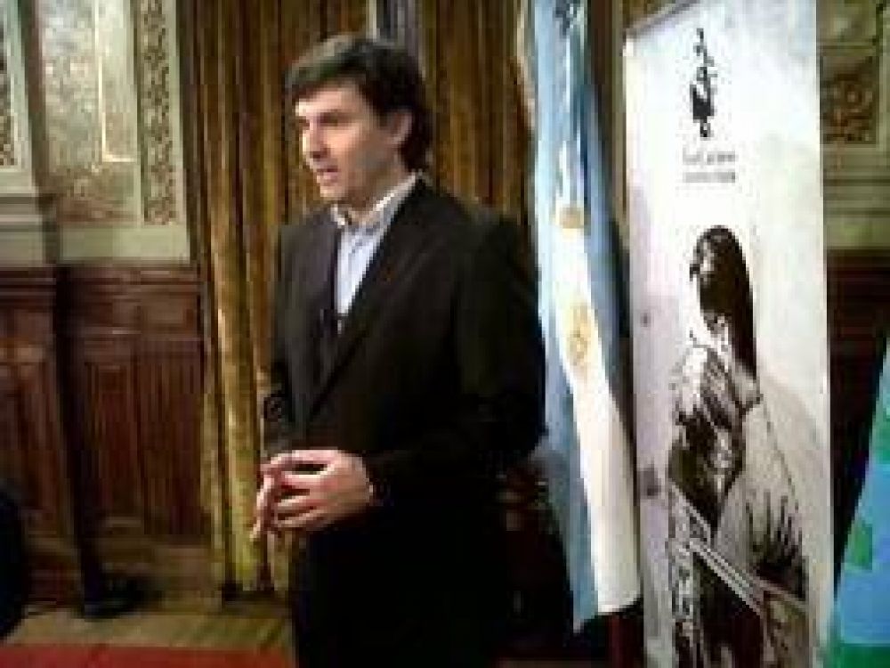 Scioli present� programa "Los caminos de Evita y Per�n"