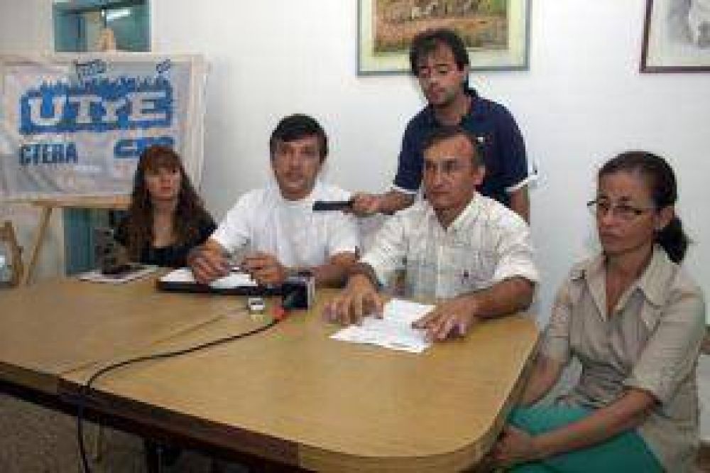 Inicio de clases: gremios acatan conciliaci�n luego de decretar paro para lunes y martes