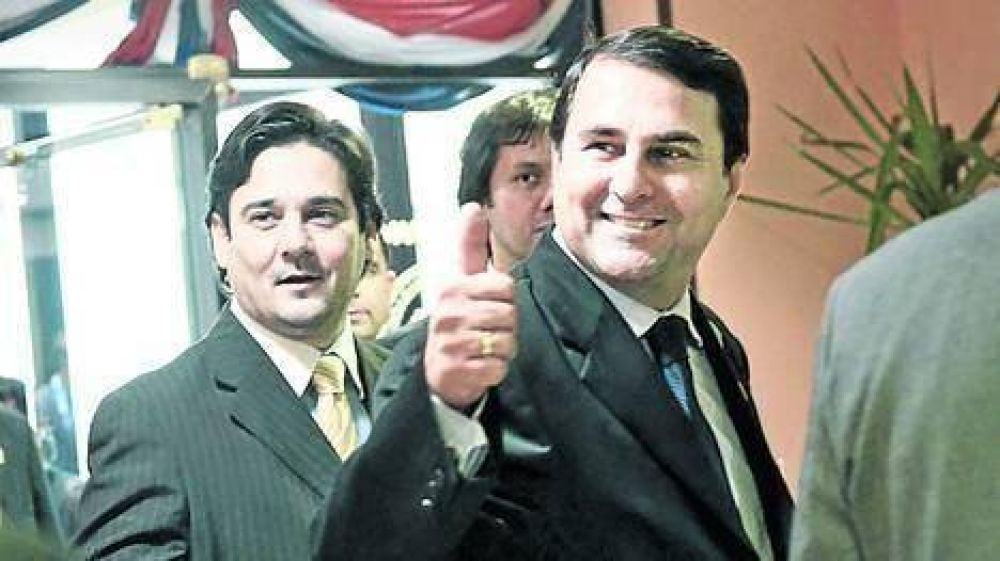Paraguay: Franco removi� a las c�pulas de la Armada y del Ej�rcito