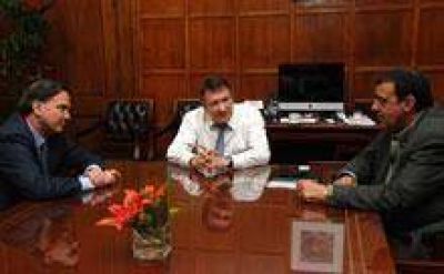 Yauhar, Lebed y Pichetto analizaron la situaci�n de la producci�n rionegrina