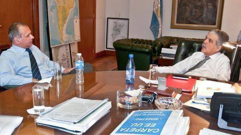 Buzzi se reuni� con las pymes y sindicatos afectados por la inactividad de Cerro Drag�n