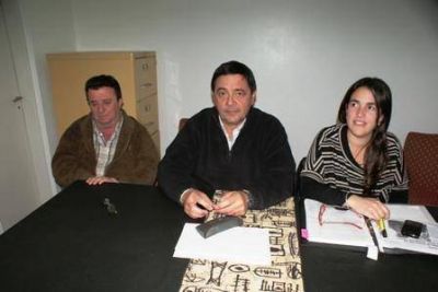 'La Ordenanza dice que el costo de renovaci�n de nichos es de $3000' 