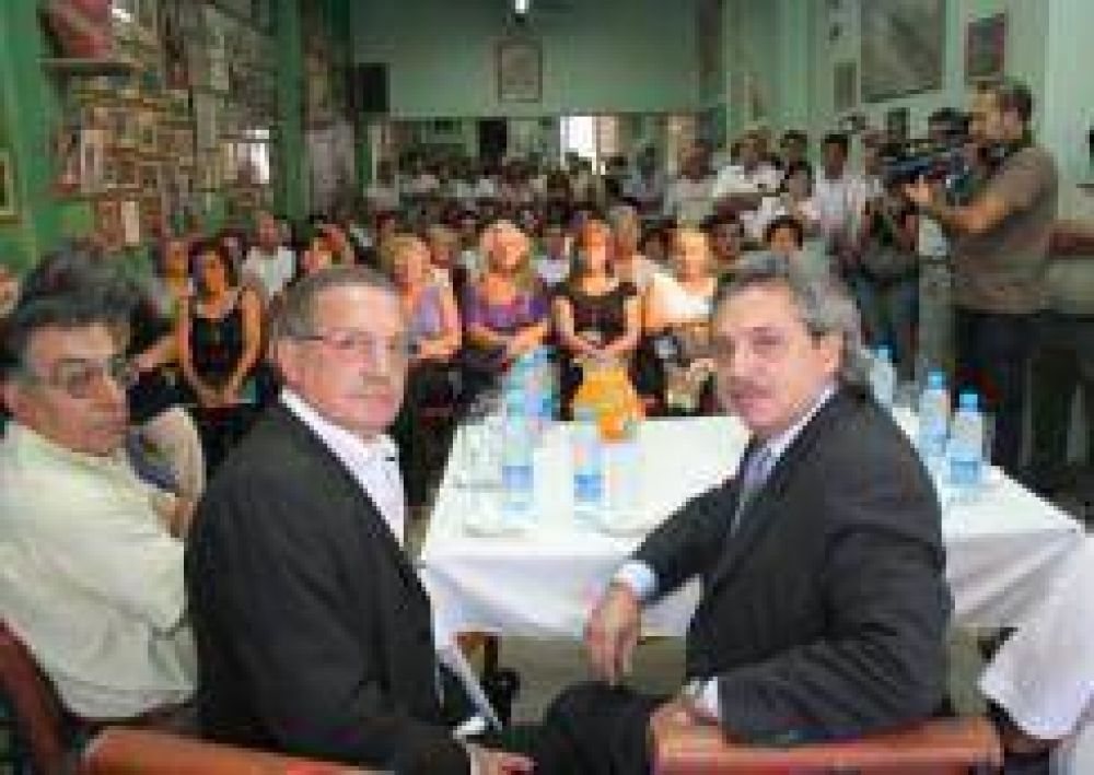 Alberto Fern�ndez destac� la gesti�n de Gioja