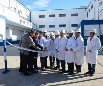 En medio de la retracci�n ec�nomica, trabajadores recuperaron un frigor�fico