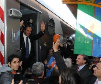 Y un d�a el tren volvi� a Tandil