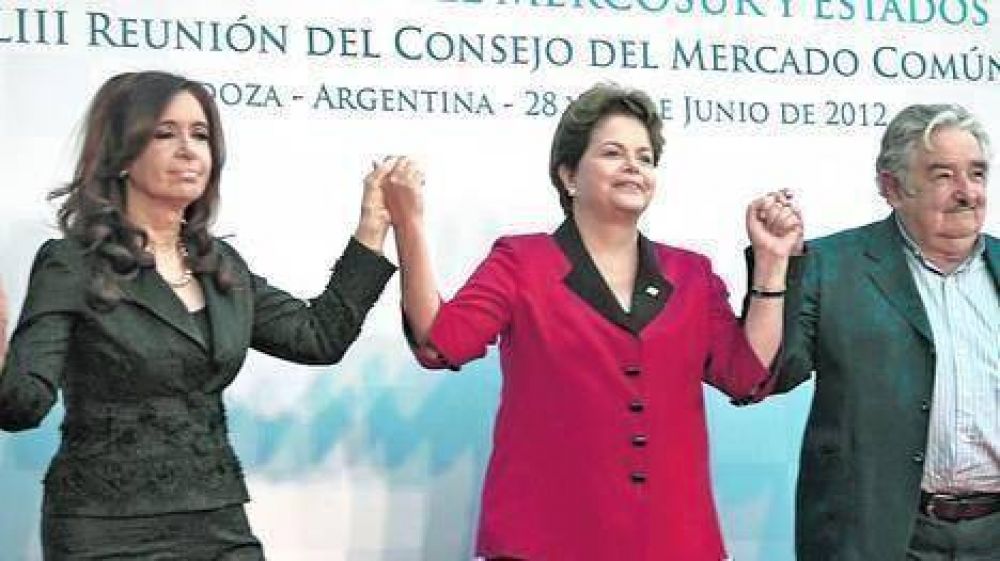 Suspendieron a Paraguay y entra Venezuela al Mercosur