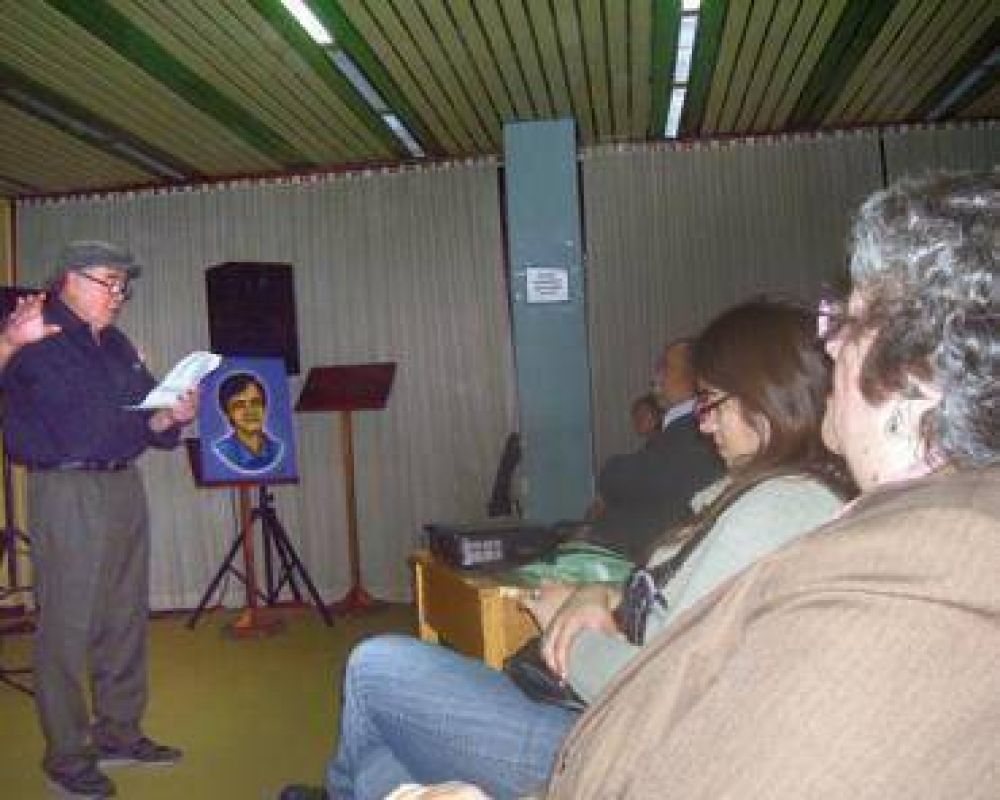 En el Concejo se record� a dirigentes pol�ticos fallecidos