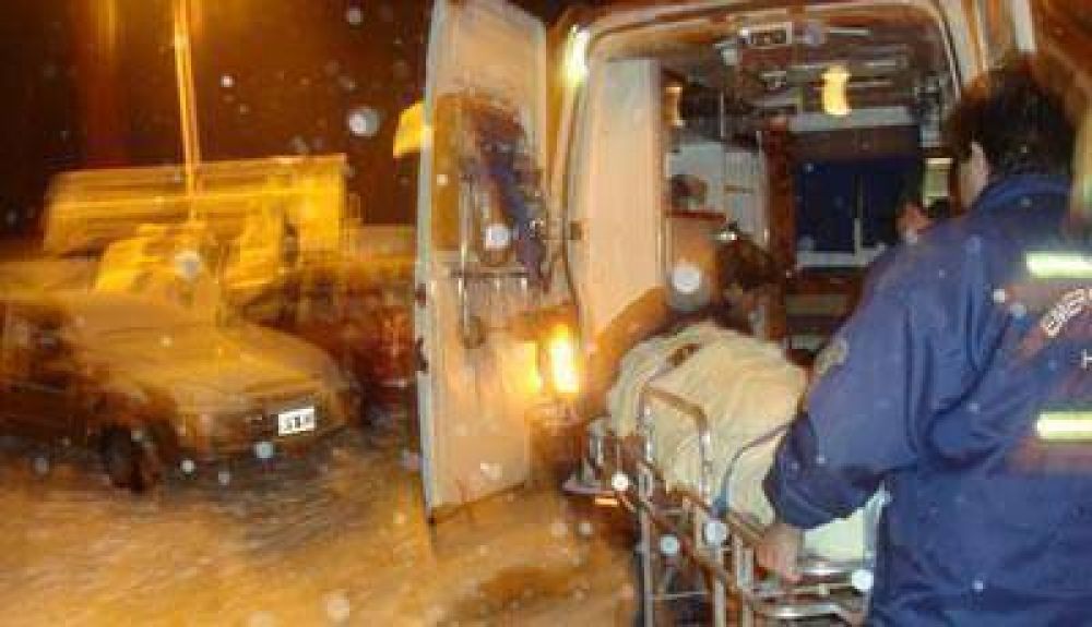 Violenta asamblea en R�o Turbio, los vecinos piden la Emergencia Social