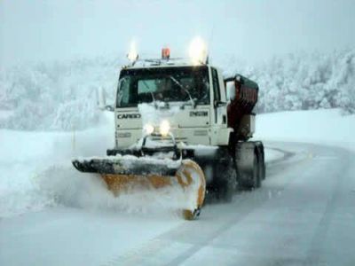 Por la tormenta de nieve cerraron el paso Cardenal Samor�