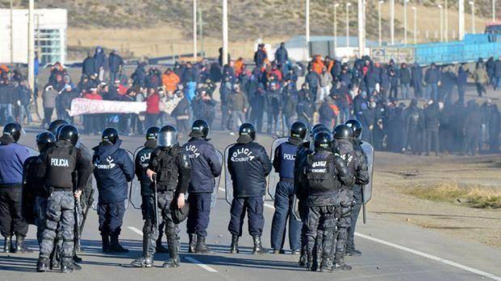 Bloqueo de los �Dragones� gener� gran tensi�n y mantuvo de reh�n a toda la regi�n