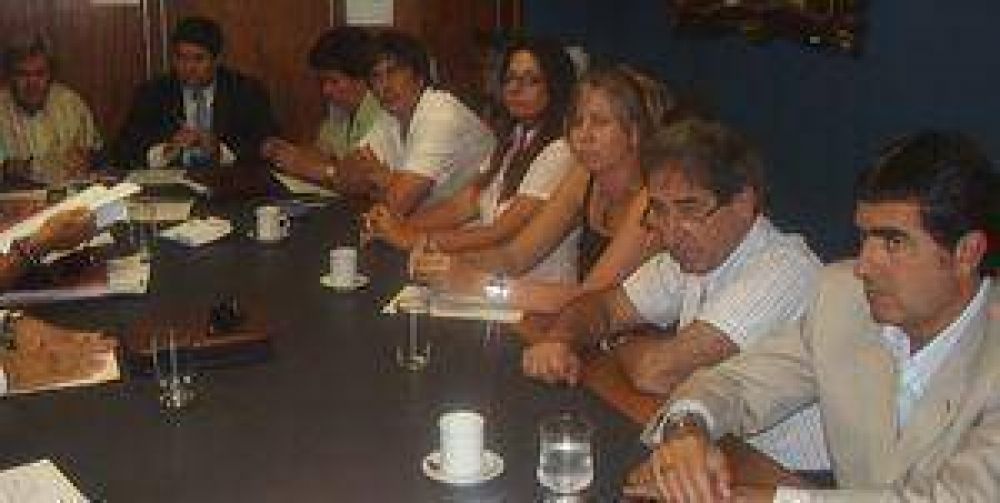 Prorrogan pago de la red vial a productores por la sequ�a.