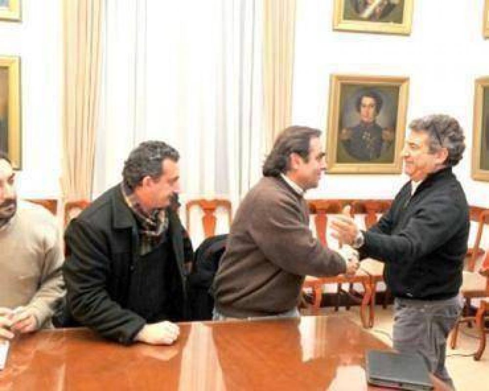Construir�n en nuestra provincia mil viviendas para docentes