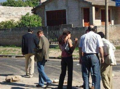 Recorrido de obras en el B� San Antonio Sur 