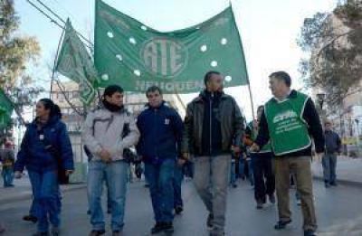 Unos tres mil estatales se movilizaron en Neuqu�n