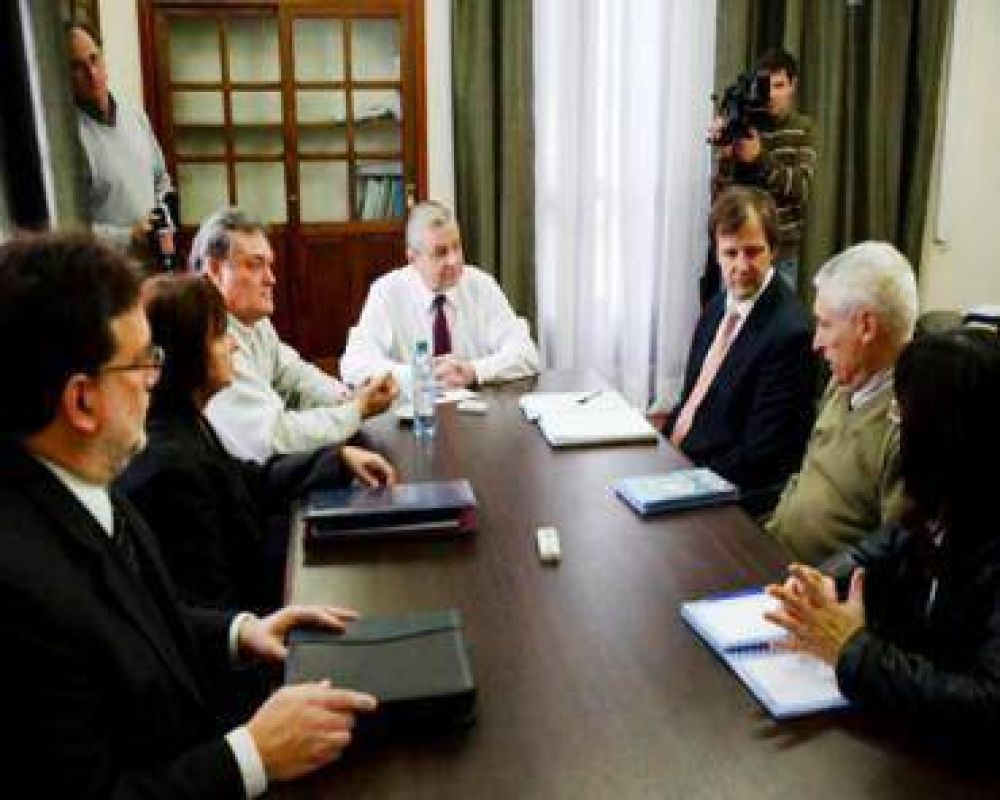 Docentes de ense�anza t�cnica se incorporan al Procrear
