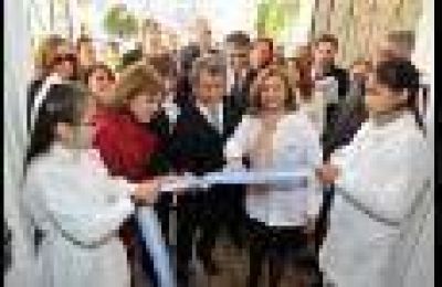 Urribarri inaugur� la escuela Bavio