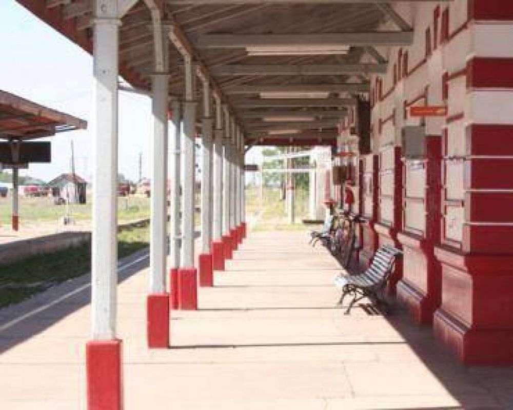 La recuperaci�n del ferrocarrril una iniciativa que une a Basavilbaso.