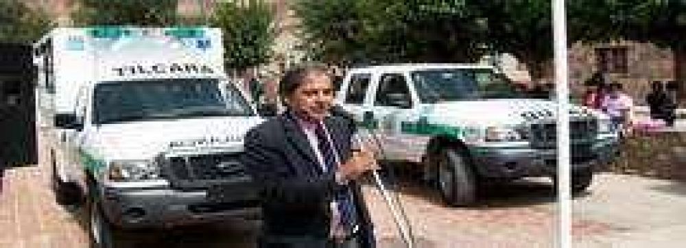 Nuevos veh�culos para el hospital de Tilcara.