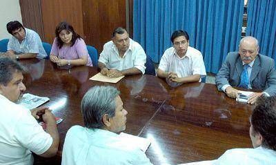 El gobierno provincial garantiz� un incremento salarial del 12% para los docentes.