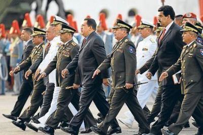 Ch�vez se integra al Mercosur pero deja dudas en su camino