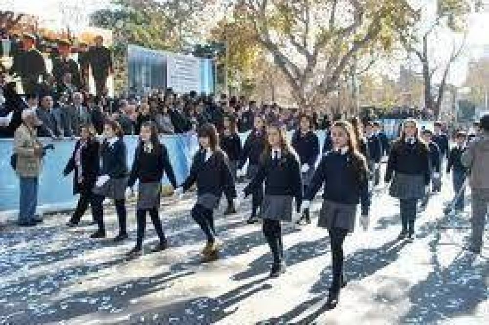 El Gobernador encabezar� el desfile por el Aniversario de la Independencia