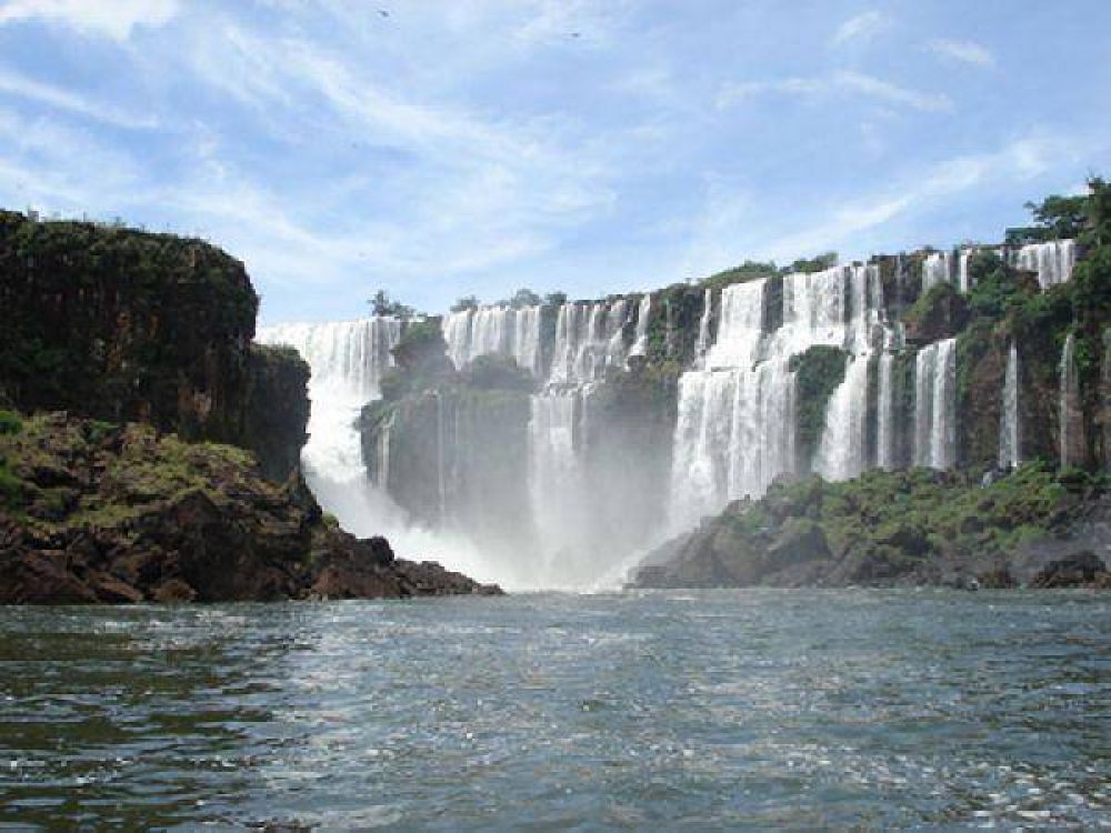 Casi 5 mil turistas en las Cataratas