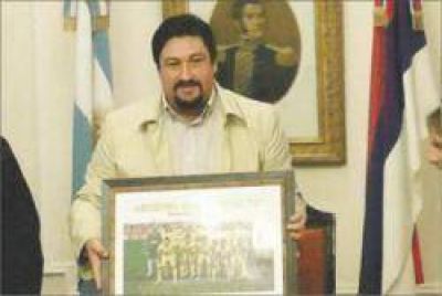 Closs recibi� al plantel ascendido al Nacional B