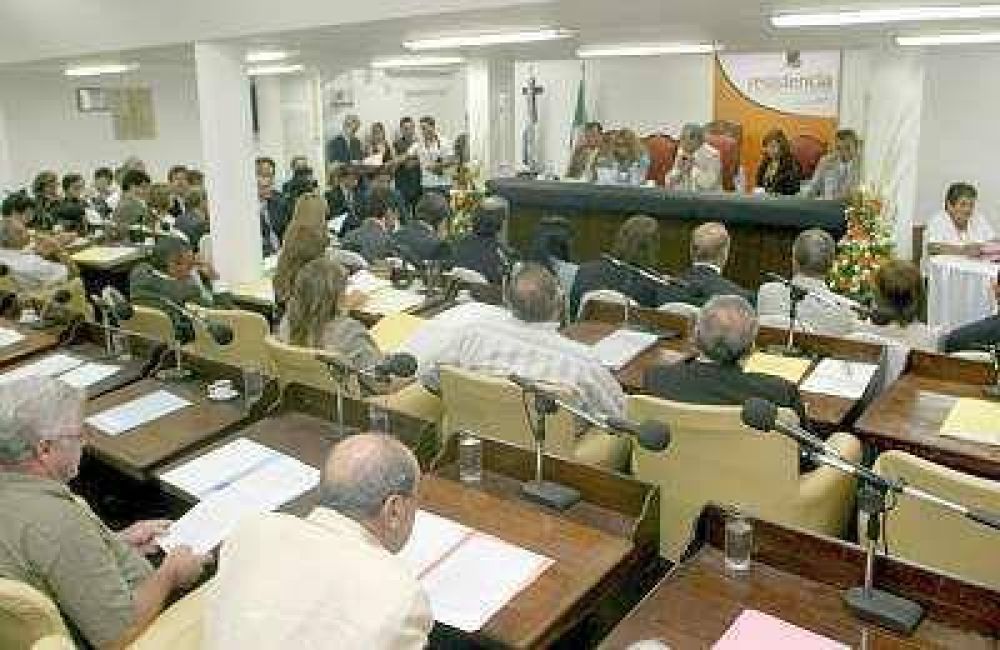 Actos en la Escuela Zorrilla y en Comandancia Fr�as con Alicia Kirchner.