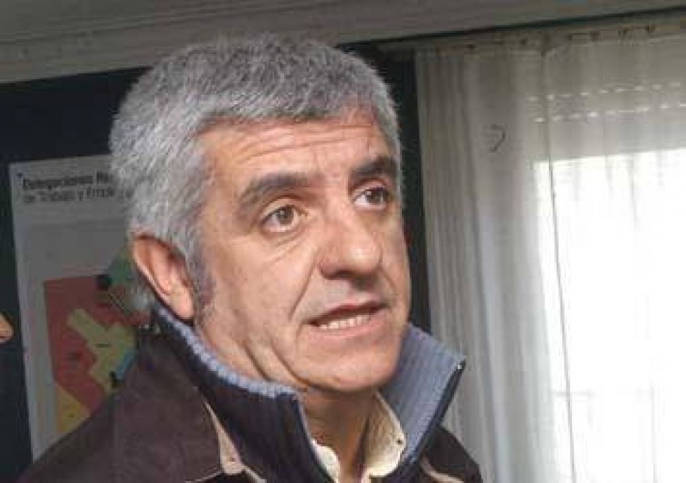 El secretario de Salud dijo que estudian gesti�n mixta para el servicio de Rayos