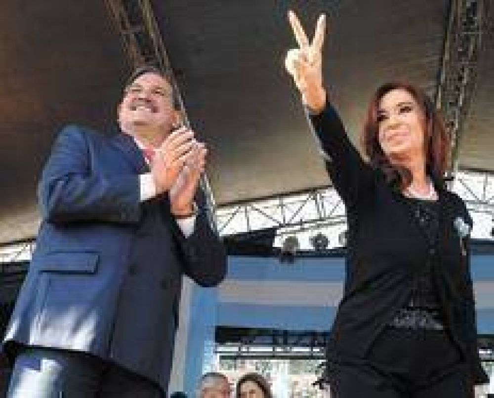 Con un llamado a la unidad nacional