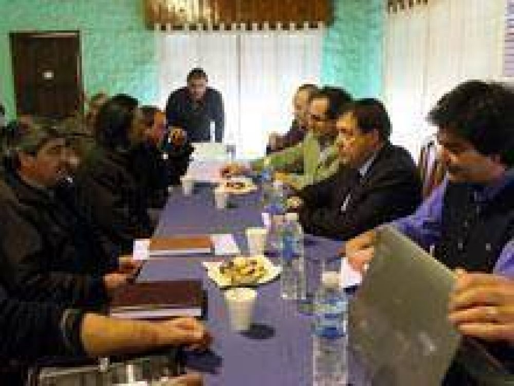 Weretilneck anunci� medidas y aportes para sector frut�cola