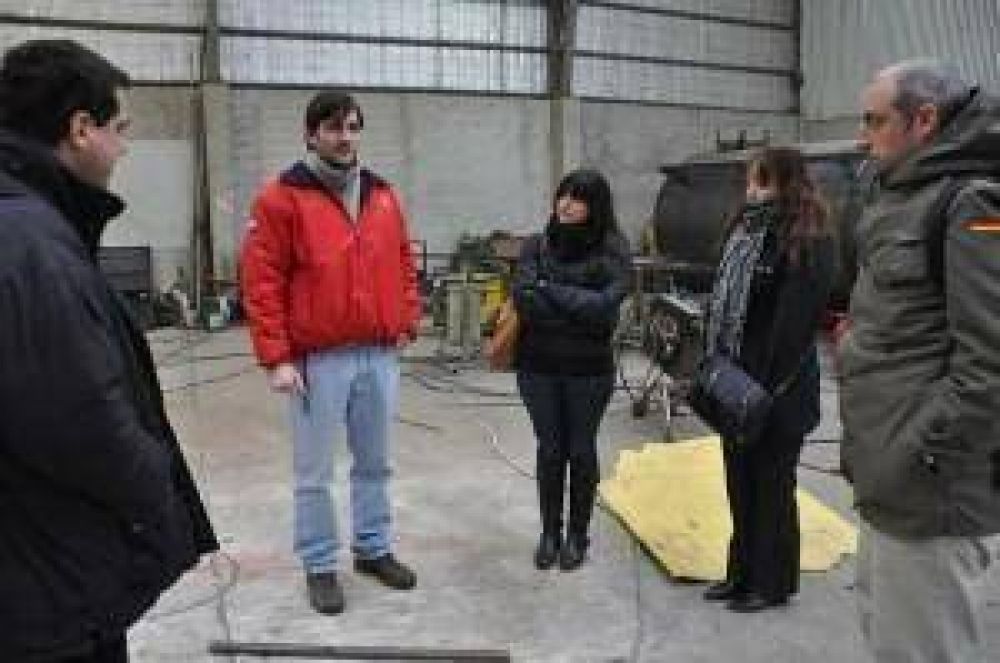 Sustituci�n de componentes importados por nacionales: Gobierno y Empretec relevan industrias