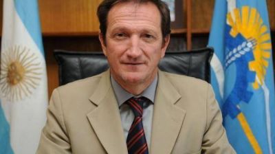 Zaffaroni apoya la medida para que no repitan los ni�os de primer grado en la provincia