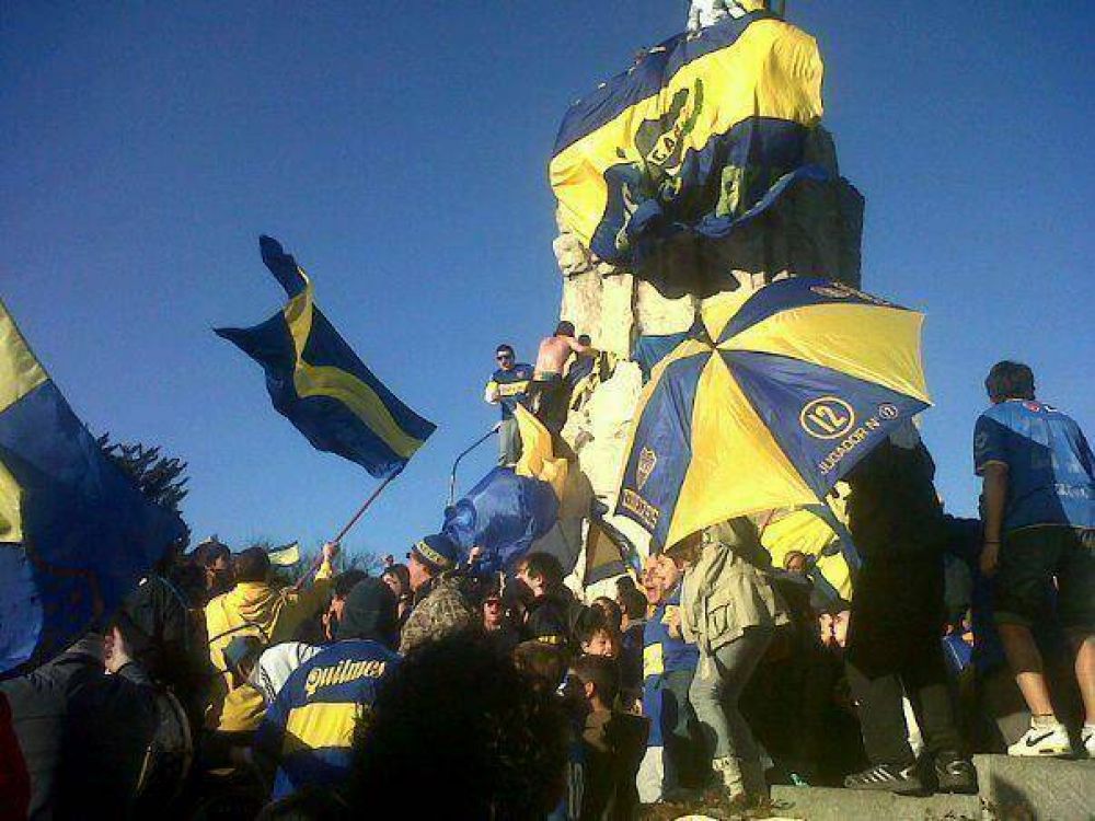 En Mar del Plata, hinchas de Boca cantaron por Riquelme