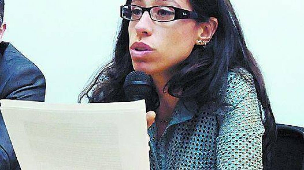 Renunci� la subsecretaria de Comercio Exterior, pero no dej� del todo el Gobierno